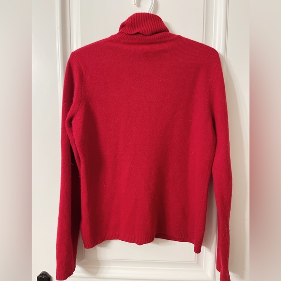 Sweater - Picture 2 of 3